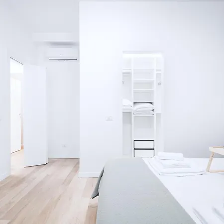Lägenhet Easylife - Bilocale Con Terrazzo In Risorgimento